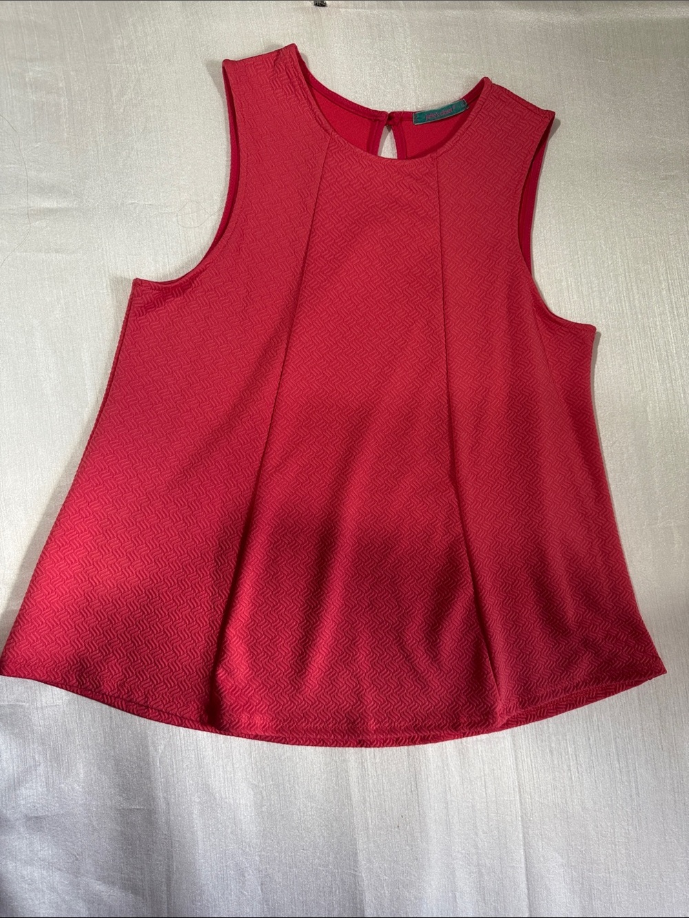 julie's closet Red Textured Sleeveless Camisole0049